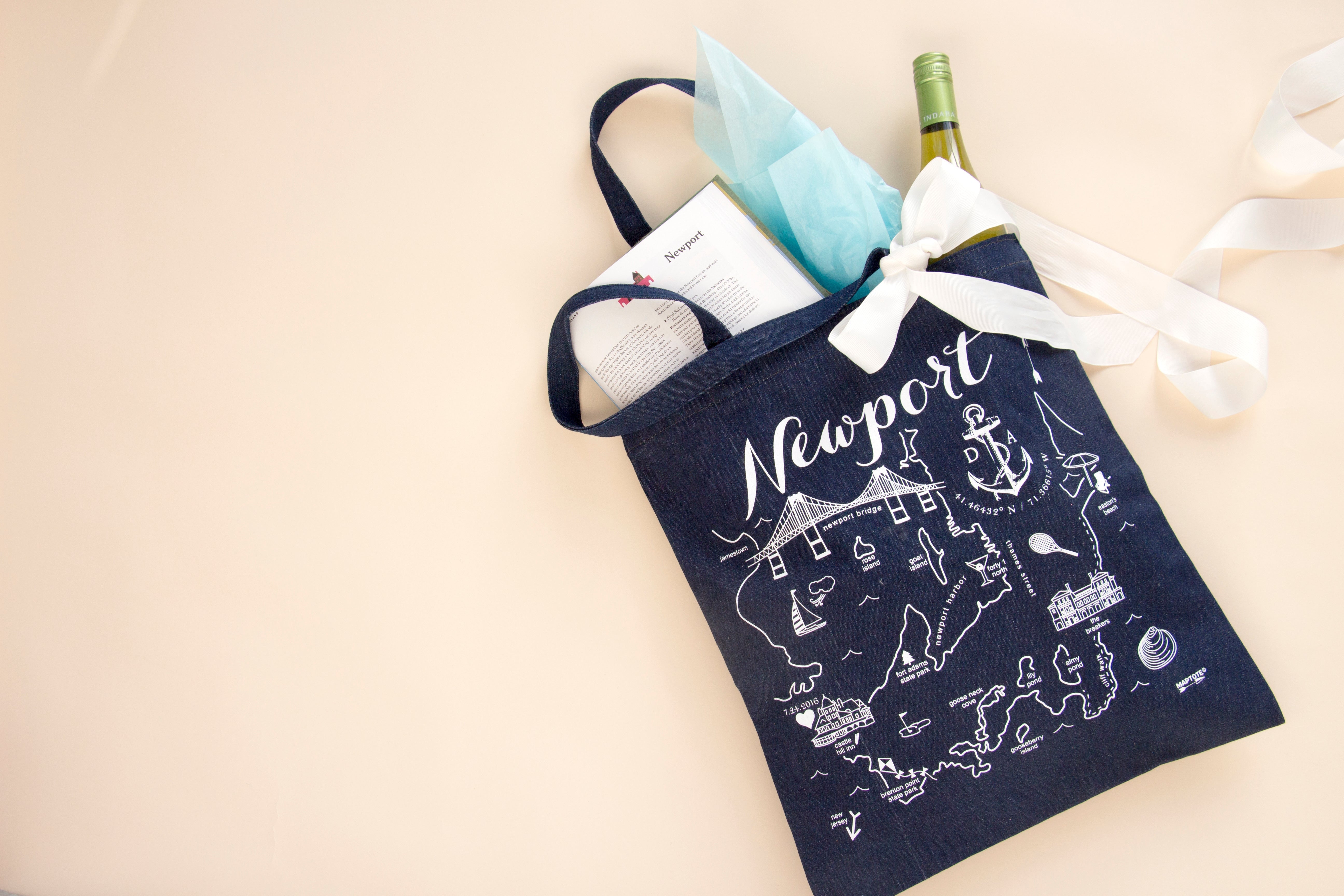 Need Custom Wedding Favors?&#x1f48d;-Maptote