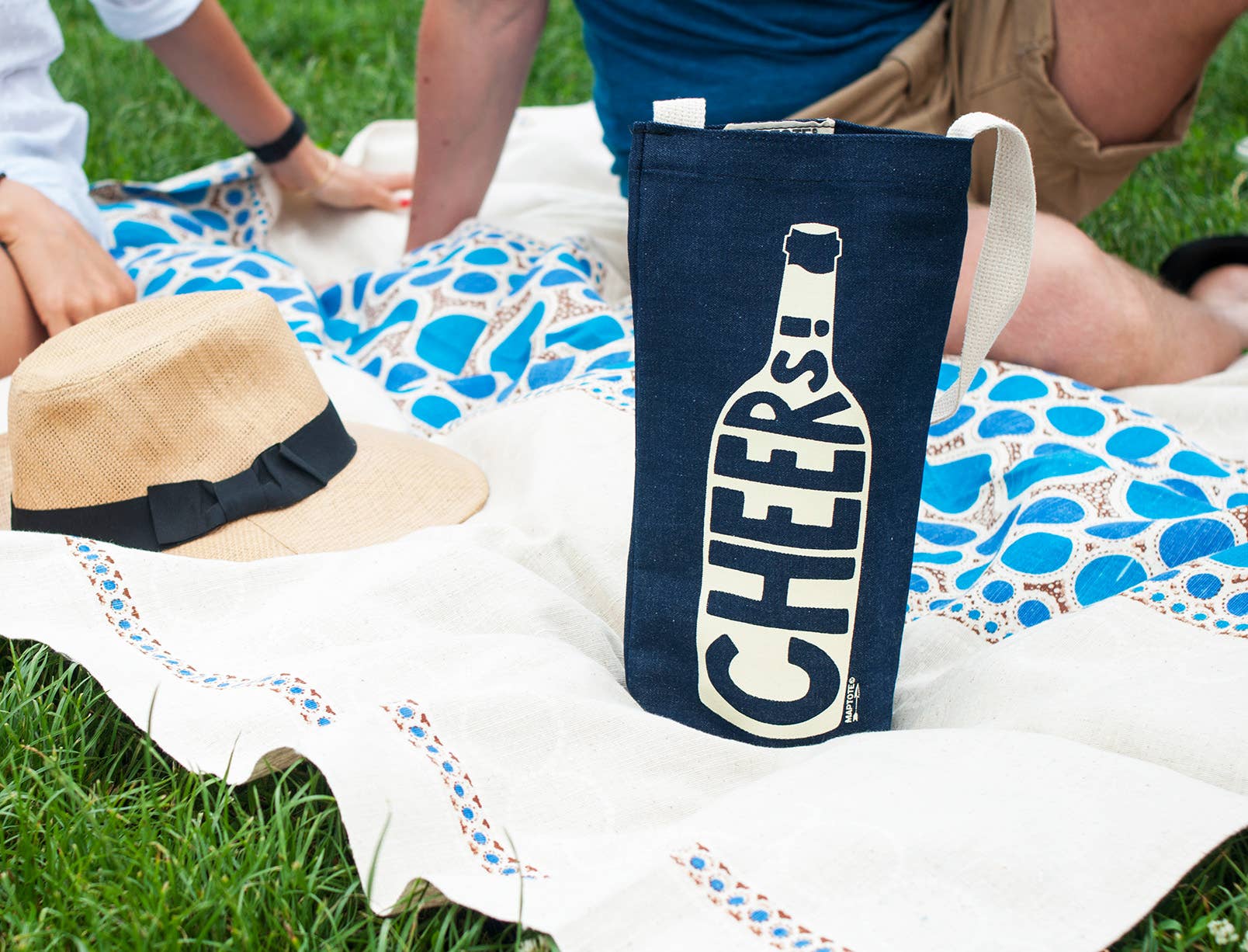 Cheers! Single Wine Totes